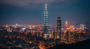 設計師玩具與模型公仔的比較