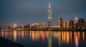 Sonny Angel Spring 系列盲盒於靜謐台北的夜景下