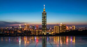 盲盒怎麼脫手的城市夜景