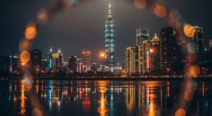 潮玩皮夾的價格比較指南