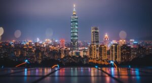 Hirono City of Mercy 系列的夜景美學